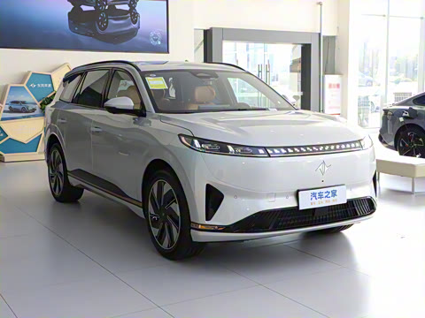 2025�� 636Max���Ȱ� 5��