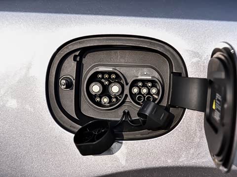 2025�� EV 470KM������