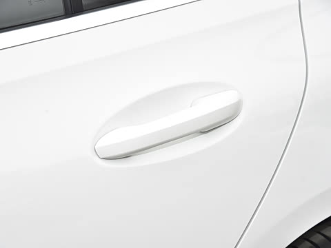 2025�� �Ŀ� C 200 L �˶���