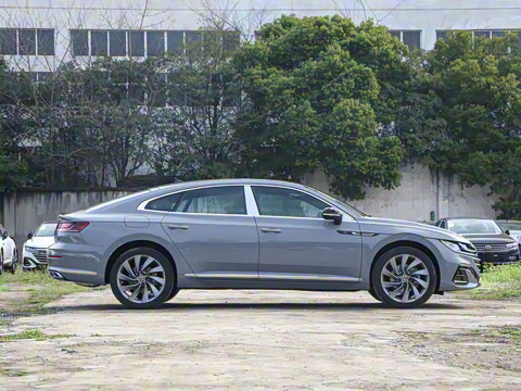 2025�� 380TSI ��Ŀ ������