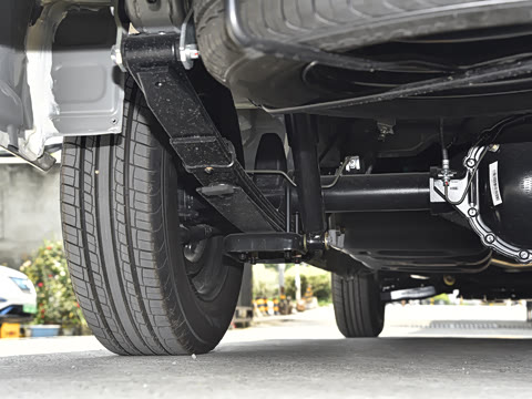 2025�� M5 1.6L ��������� 7��