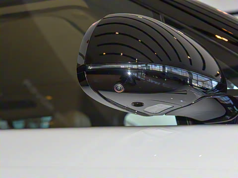 2025�� 3.0 L6 360PS ʢ����