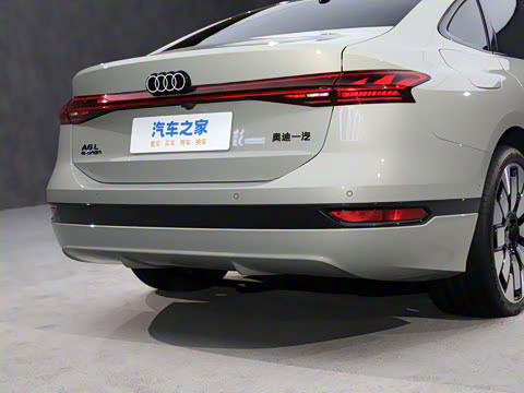 2025�� e-tron �����