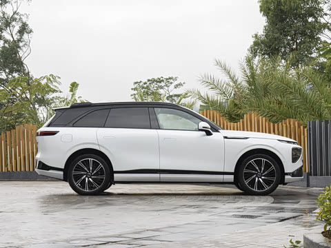 2025�� 680 ������������ Max