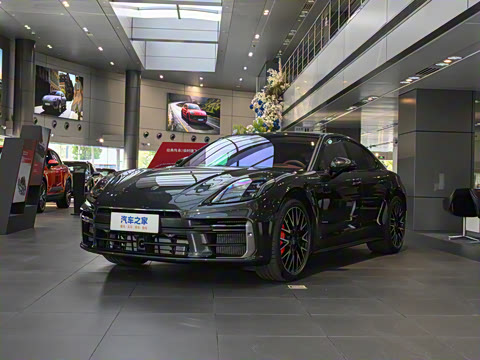 2024�� Panamera Turbo E-Hybrid 4.0T