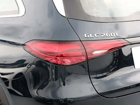 2024�� GLC 260 L 4MATIC ������ 5��
