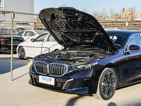 2025�� 530Li ������ M�˶���װ