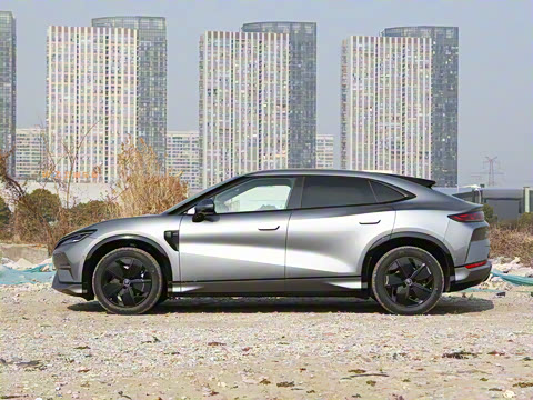 2025�� �Ǽݰ� 550km ׿Խ��