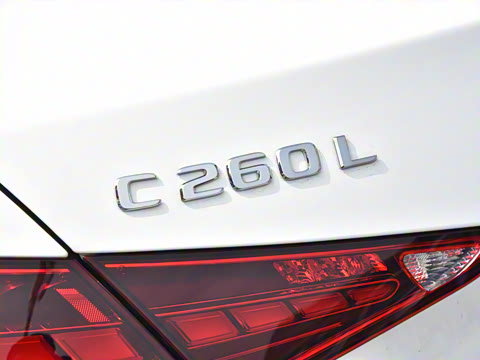 2025�� �Ŀ� C 260 L �˶���