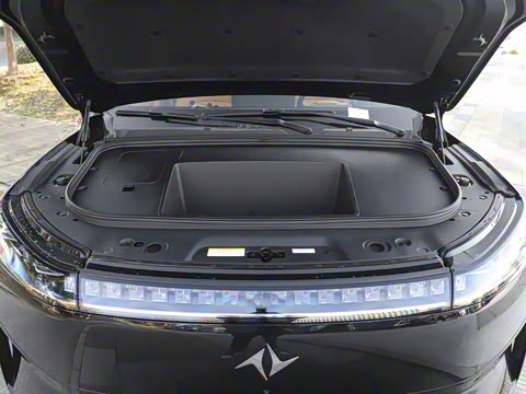 2025�� 636Max����� 5��