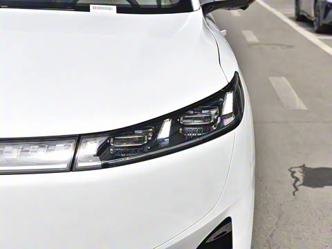 2025�� 210Ultra�Ǽݰ� 5��