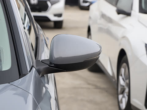 2025�� 260TURBO ��Ӣ��