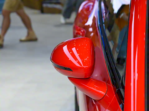 2025�� 703km Ultra�˶���