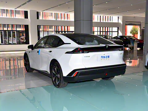 2025�� �Ŀ� ���羫Ӣ��