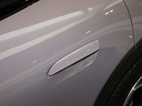 2024�� Taycan 4 Cross Turismo