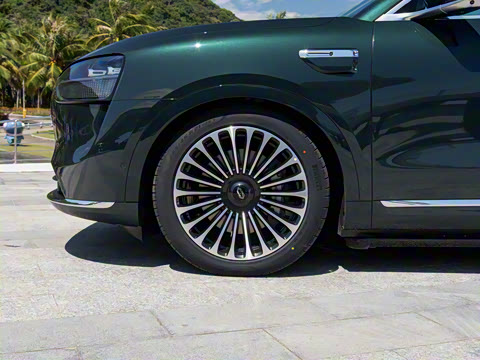 2025�� ���� Ultra�� 52kWh 5����