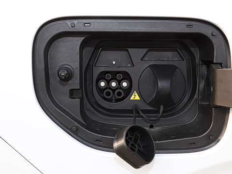 2025�� 210Ultra���Ȱ� 5��