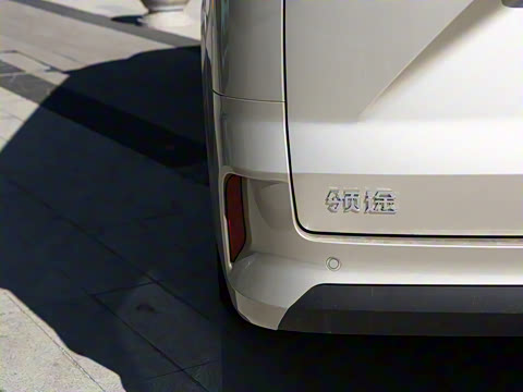 2025�� 1.6L ���������� 7��