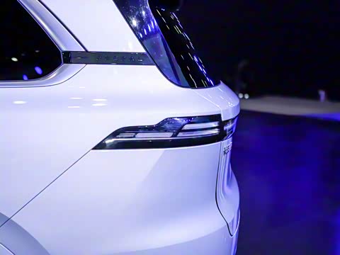 2025�� ����Ultra+ �߶���