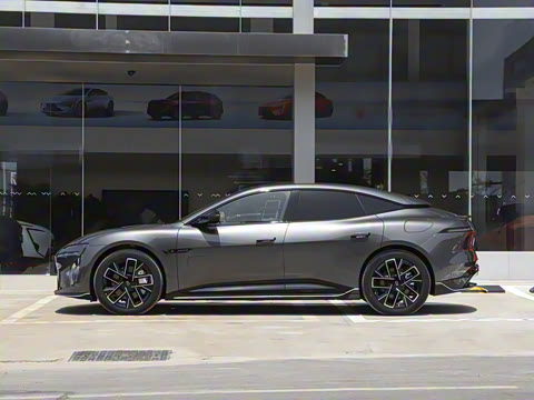 2025�� Ultra�����