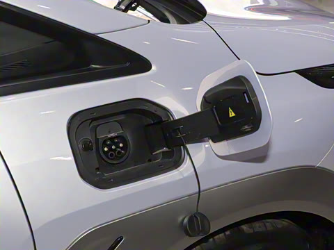 2023�� Plus 610 ������