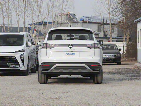 2025�� ������ 300TSI