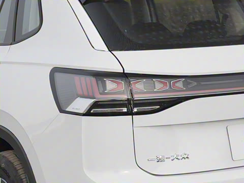 2025�� ������ 300TSI