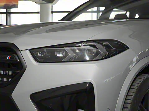 2023�� X5 M ������