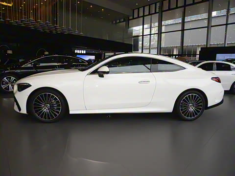 2025�� CLE 300 4MATIC �����ͽ��ܳ�