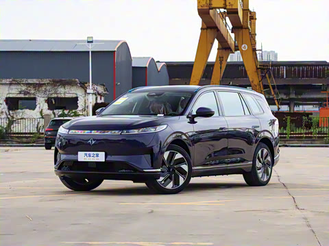 2025�� 210Ultra���Ȱ� 6��