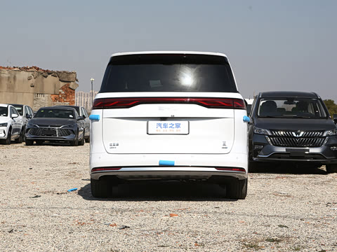 2025 DM-i 1.5T 100km 