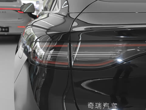 2025�� 855km Max