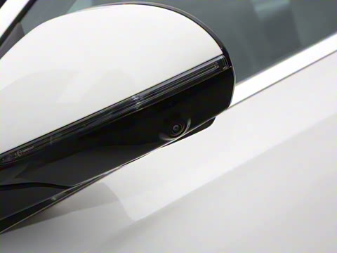 2025�� �Ŀ� E 300 L ʱ����