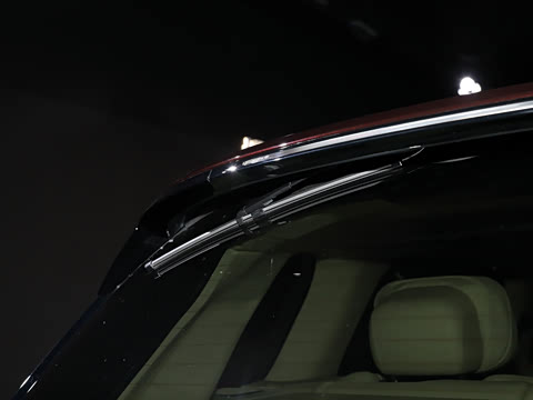 2025�� 4.4 V8 SV�й�ʮ����߶���