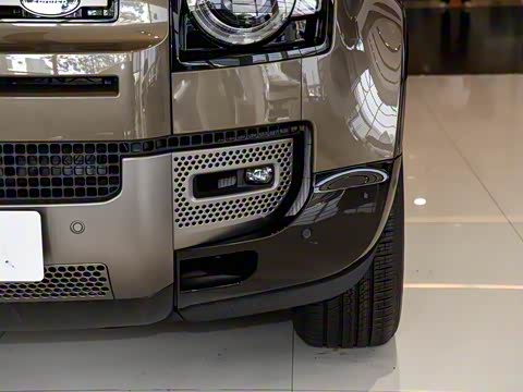 2025�� 110 3.0T P400 X-Dynamic HSE