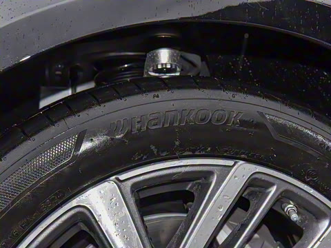 2025�� �Ŀ� E 300 L ʱ����