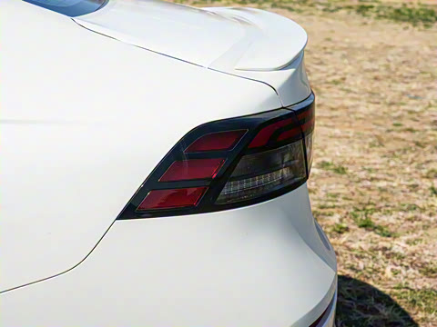 2025�� �˶�ϵ�� 260TURBO ����