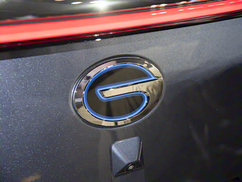 2025�� Ǭ��ϵ�� Ultra ͷ�Ȳ�