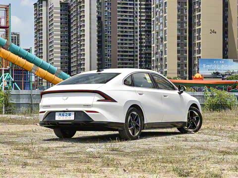 2025�� 610km �����콢��