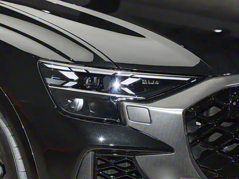 2025�� RS Q8 4.0T 45��������