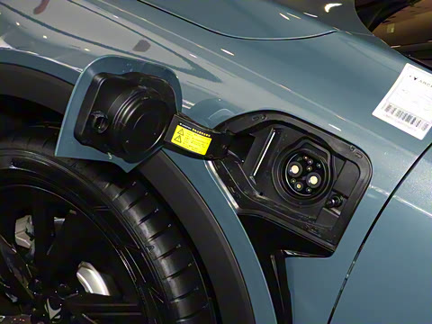 2023�� 735E+ ɭ�ְ�PRO 160kW