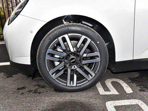 2025�� 456km COOPER E ������