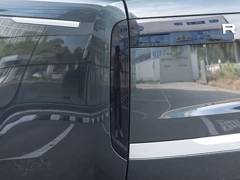 2025�� 3.0 L6 400PS �����ӳ���