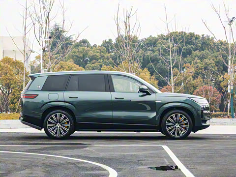 2025�� �콢��