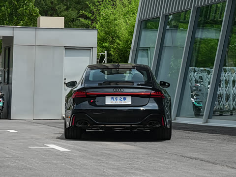 2025�� RS 7 4.0T Sportback performance