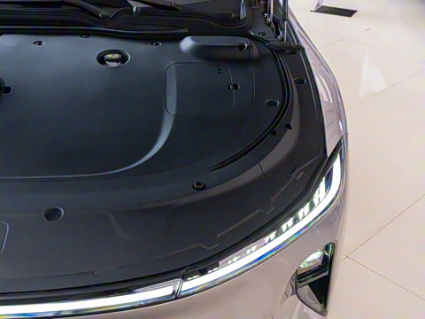 2025�� ��������� 710�콢��