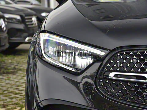 2025�� GLC 300 4MATIC ����SUV