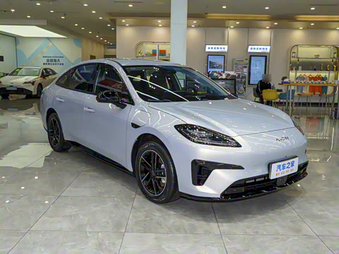 2025�� 650 ������