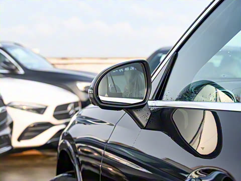 2025�� �Ŀ� GLC 300 L 4MATIC ������ 5��