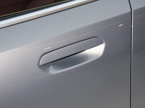 2025�� 530Li ������ M�˶���װ